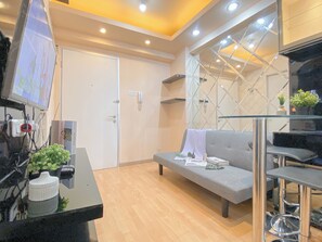 Standard Apartment | Living area