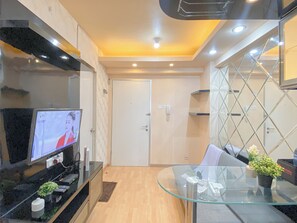 Standard Apartment | Living area