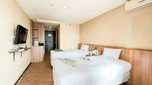 Bathroom - Modern Minimalist Studio (No Kitchen) At Great Western Apartment (Tangerang)