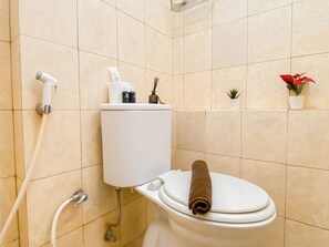 Standard Apartment | Bathroom - Minimalist Studio Apartment At Margonda Residence 2 (Depok)