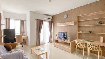 Standard Apartment | Living area