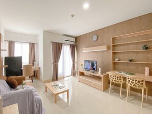 Standard Apartment | Living area