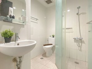 Standard-Apartment | Badezimmer