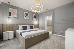 5 chambres, fer et planche à repasser, Wi-Fi, draps fournis