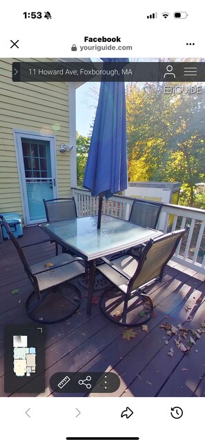 Outdoor dining