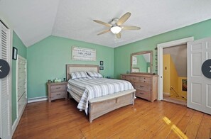 2 bedrooms, WiFi, bed sheets