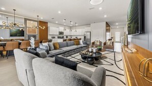 Living area - 10 BD/ 8 BA/ Windsor Cay (16199 CC) (Clermont)