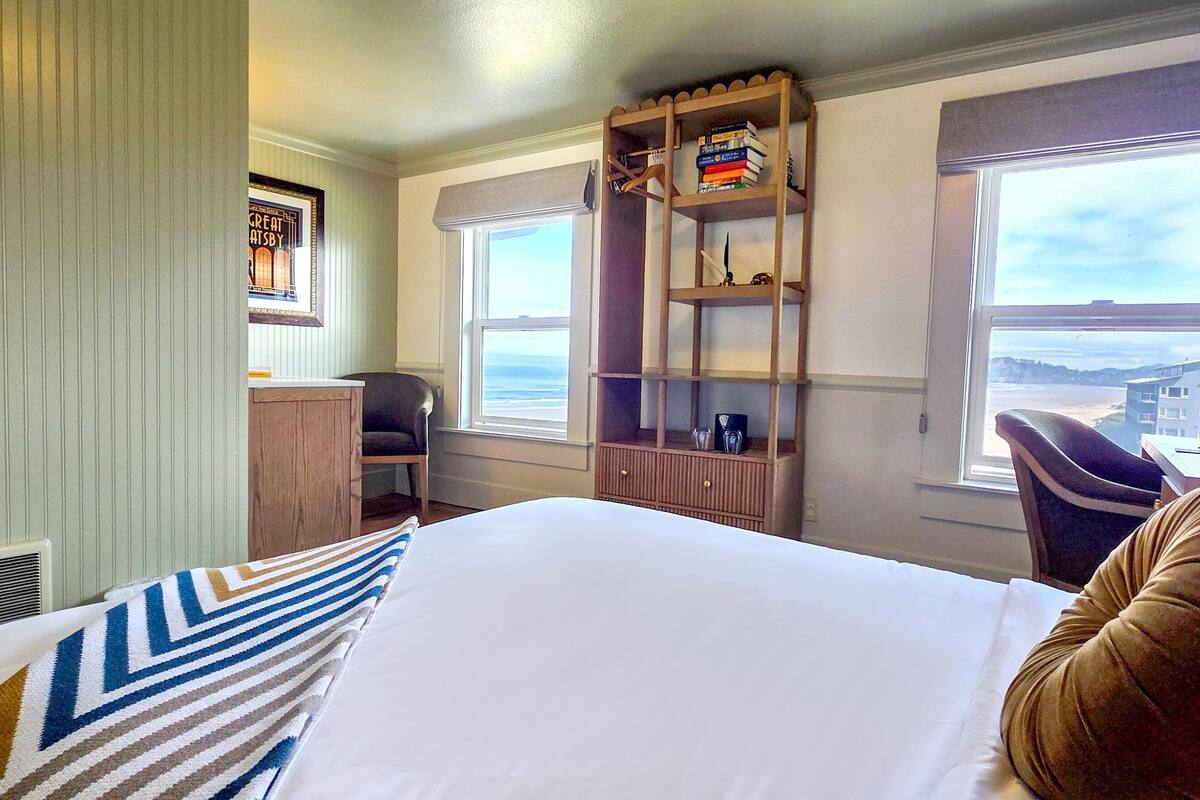 Studio, 1 giường cỡ queen, quang cảnh biển | Bộ trải giường bằng vải cotton Ai Cập, bộ đồ giường cao cấp 
