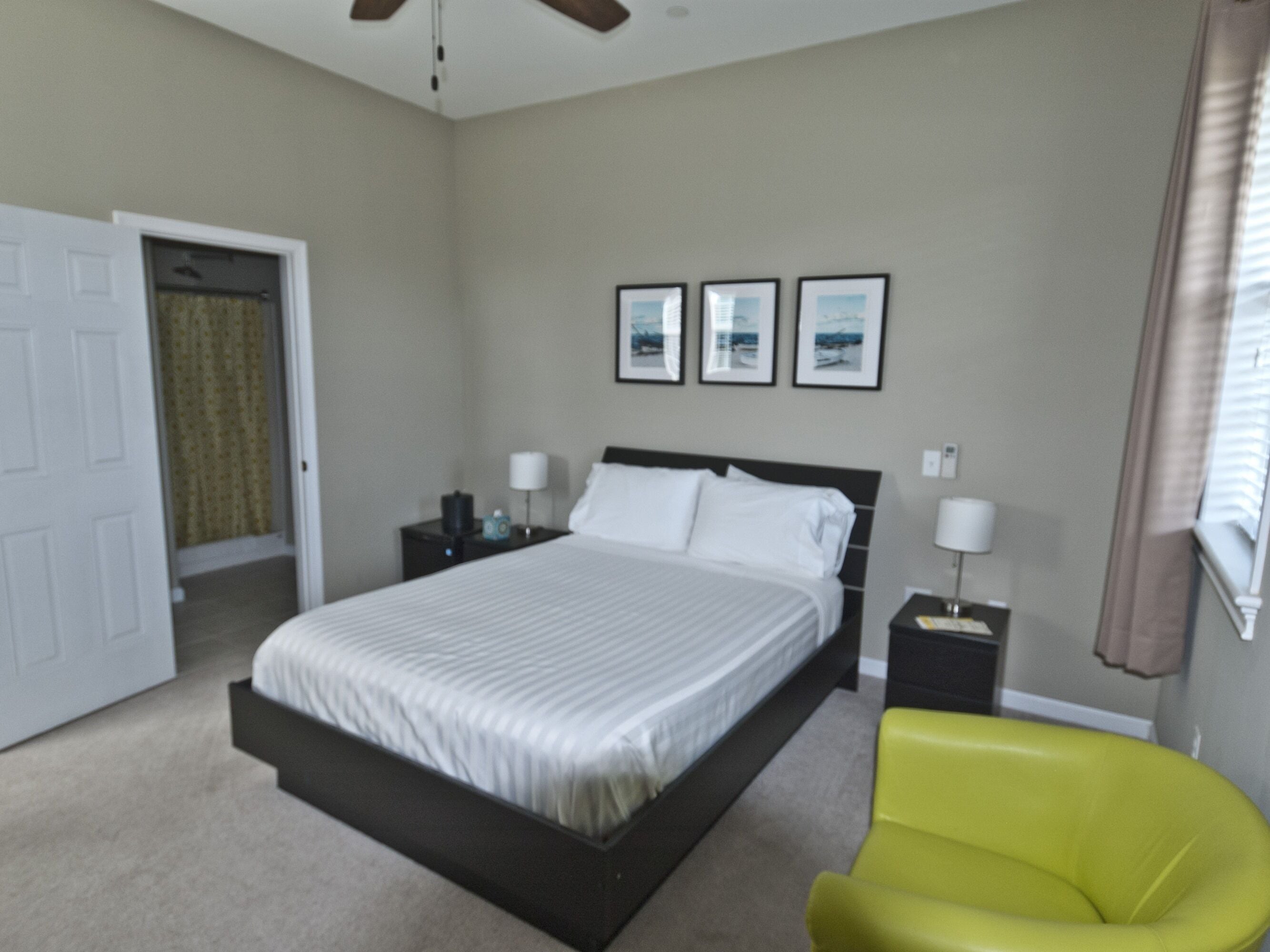 Deluxe Single Room, Balcony, Courtyard View | Blackout curtains, soundproofing, iron/ironing board, free WiFi