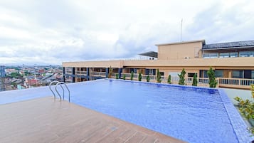 Piscina a l'aire lliure