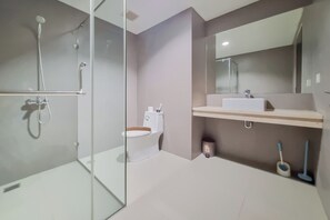 Apartemen Standar | Kamar mandi