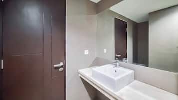 Standard Apartment | Bathroom