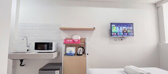 Minimalist Studio Room Near Unhas At Bandaraya - Tallasa City Makassar Apartment