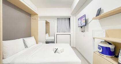 White Studio Room (No Kitchen) At Bandaraya - Tallasa City Makassar Apartment