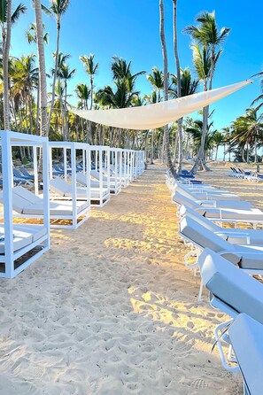 Beach - Playa Palmera Ocean View Apartments (Punta Cana)
