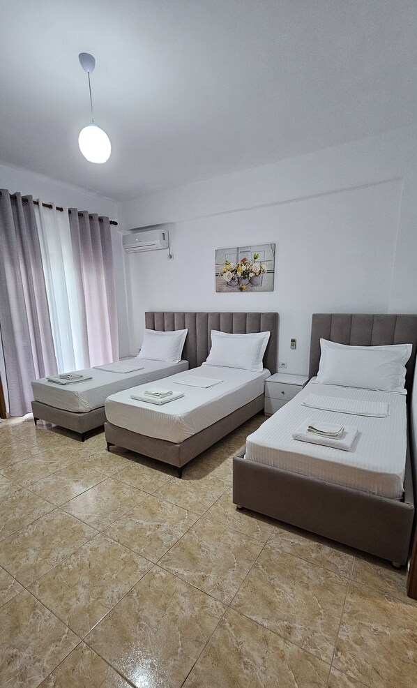 Fer et planche à repasser