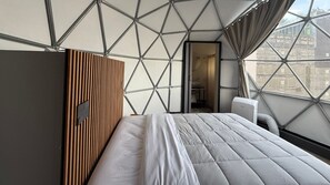 Comfort Tent, City View