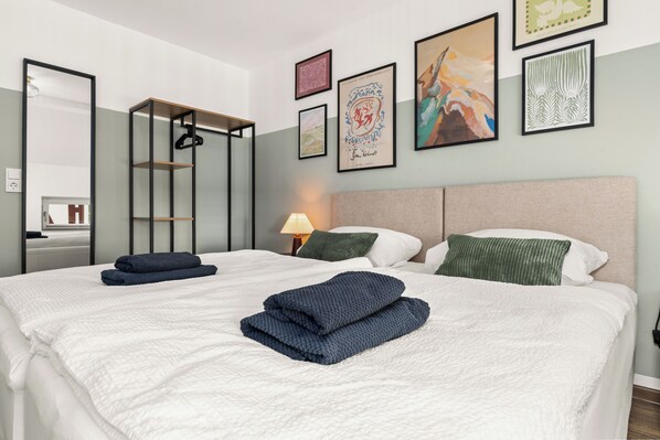 2 Schlafzimmer, Bügeleisen/Bügelbrett, Reisekinderbett, kostenloses WLAN