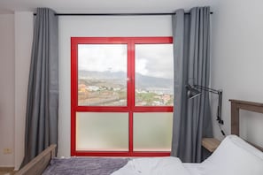 2 chambres, lit parapluie, Wi-Fi gratuit, draps fournis