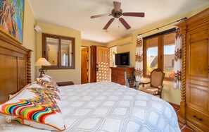 2 bedrooms, desk, WiFi, bed sheets