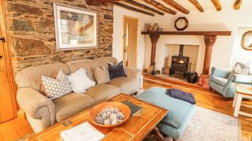 Cottage | Living area