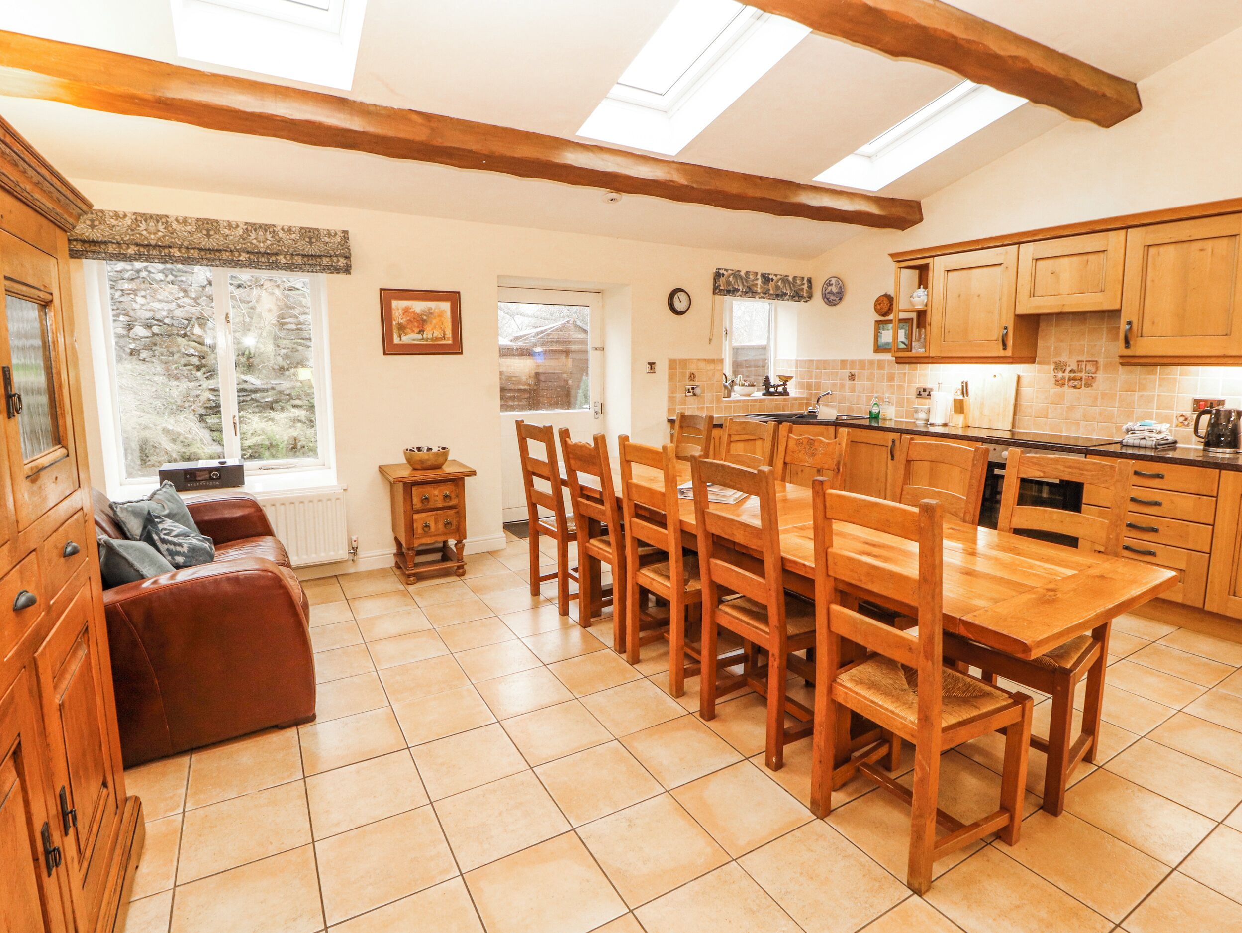 Cottage | Interior