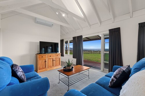 The Cottage - Rotorua Holiday Farmstay