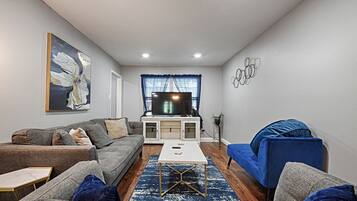 Smart TV, video games