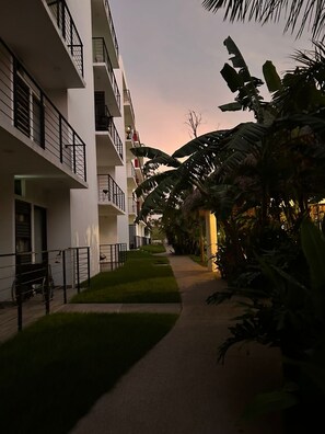 Property grounds - First Floor*Coto*Pool*AC*TV*WiFi*10 min to Bucerías* (Aldea Hortus)