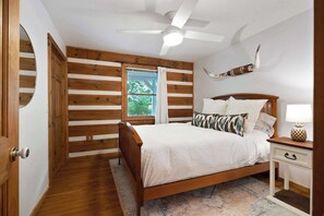 4 chambres, fer et planche à repasser, Wi-Fi, literie fournie