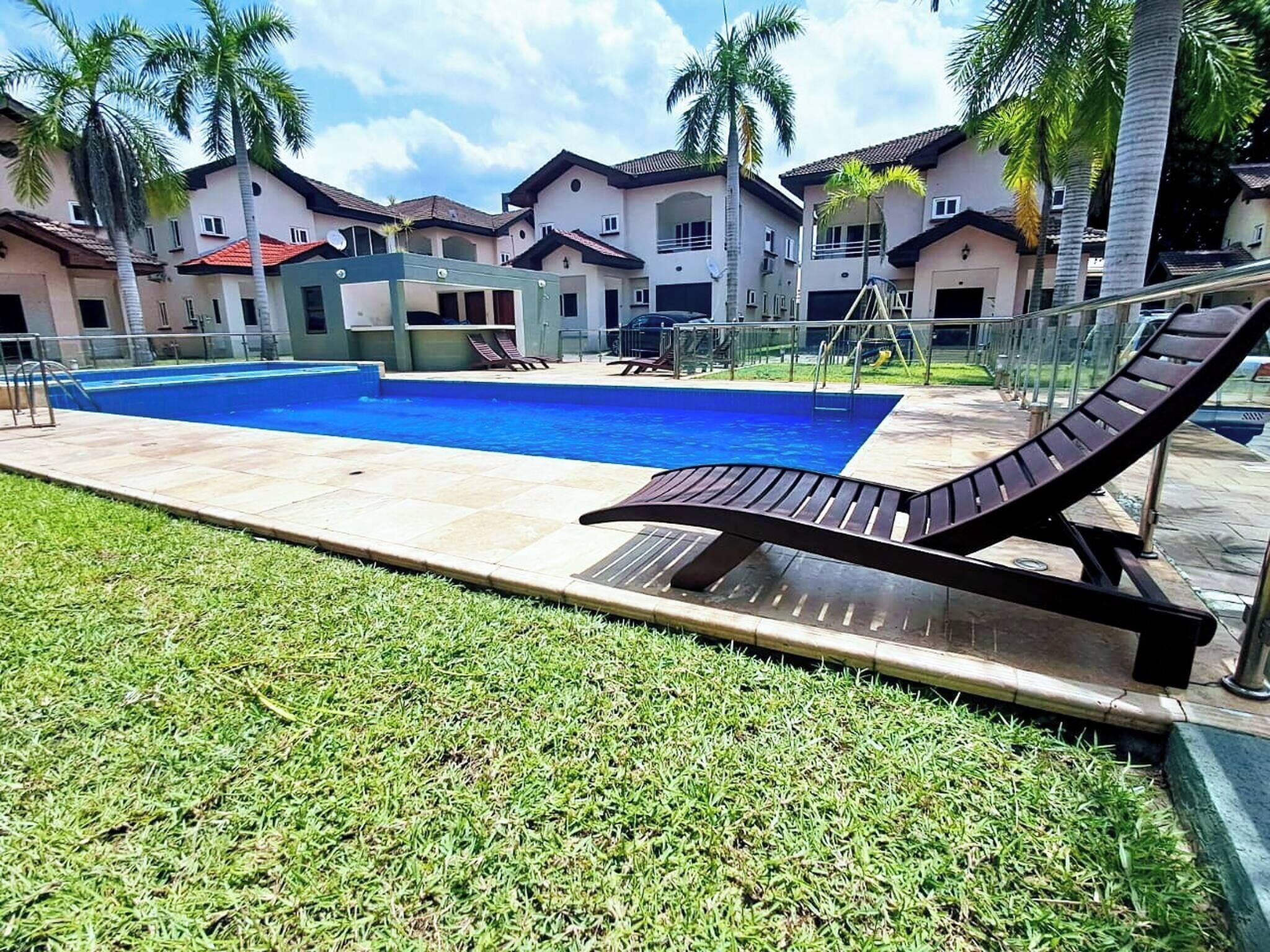 Rumah, 3 kamar tidur, Boleh Merokok, balkon | Kolam renang | Kolam renang outdoor