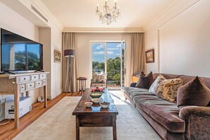 Televisie en een kantoor