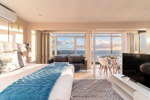 7 bedrooms, desk, iron/ironing board, WiFi