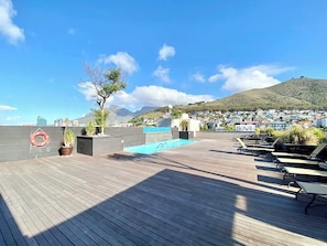 Pool - Royale 615 Green Point - Views, Location, Pool (Cape Town)