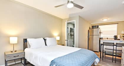 All-You-Need Studio Apartment Near Downtown and Disney