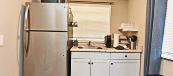 All-You-Need Studio Apartment Near Downtown and Disney