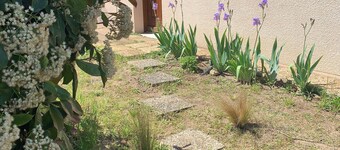 Semi-detached house near Lake Sanguinet with terrace and garden