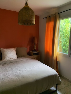 1 bedroom, free WiFi, bed sheets