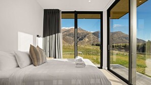 3 makuuhuonetta, silitysrauta/-lauta, Wi-Fi, vuodevaatteet