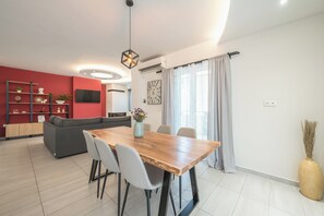 Dining - Nalex Acropolis Bliss by Greece Apartments (Athens)
