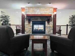 Interior - Modern Fernie Studio with Private Deck and BBQ (Fernie)