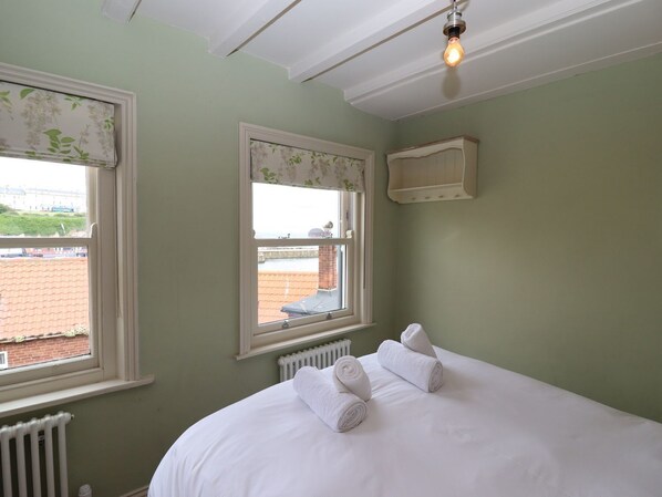 3 bedrooms, individually decorated, individually furnished, free WiFi