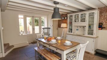 Cottage | Interior