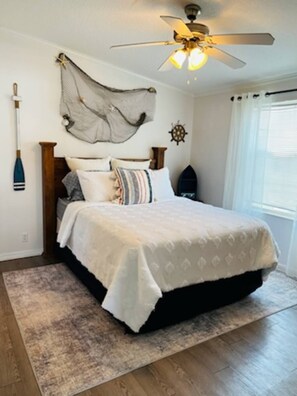 2 chambres, fer et planche à repasser, lit parapluie, Wi-Fi gratuit