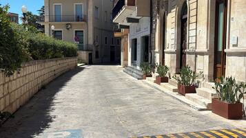 Enceinte de lâhĂ©bergement