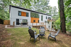 Terrace/patio - The Briarcliff Glass House
Fabulous 6-bedroom SMART house with smar (Atlanta)