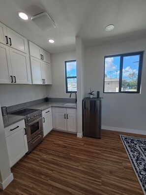 Microwave, oven, stovetop, dishwasher - New Construction with Beautiful View of Kensington (San Diego)