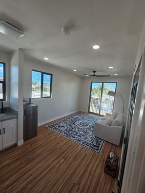 TV - New Construction with Beautiful View of Kensington (San Diego)