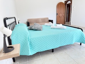 3 camere, ferro/asse da stiro, Wi-Fi gratuito, lenzuola