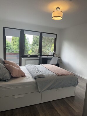 1 bedroom, desk, iron/ironing board, free WiFi